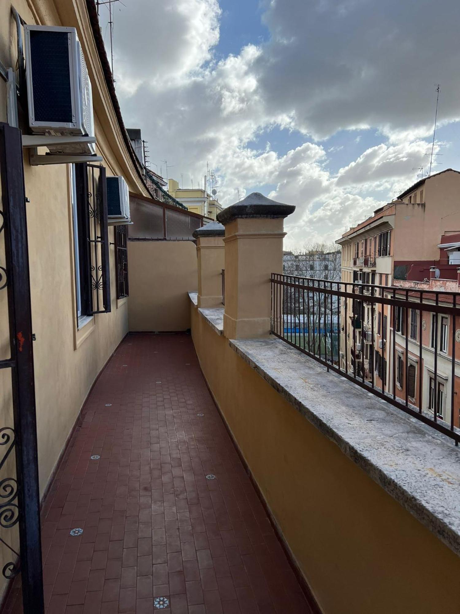 Luciano San Giovanni Guest House ローマ エクステリア 写真